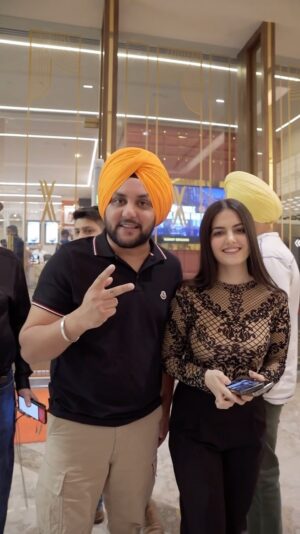 Tanvi Nagi Instagram - Thank you Ji Es pyaar layii ♥️ 
Ni Main Sass Kuttni 2 Successfully Entered In Second week 🥳🥳🤩👌🎬 
Dekho Sadi Movie in Your Nearest Theatres  with your families & friends 🎬🎬❤️