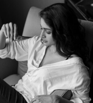 Tanya Ravichandran Instagram - Boss up, or get bossed around 😎🤍

📸 : @kiransaphotography

@teamaimpro