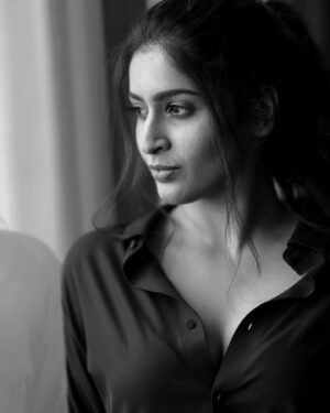 Tanya Ravichandran Instagram - That's that me, espresso !!! 🖤🤍

📸 @kiransaphotography

@teamaimpro