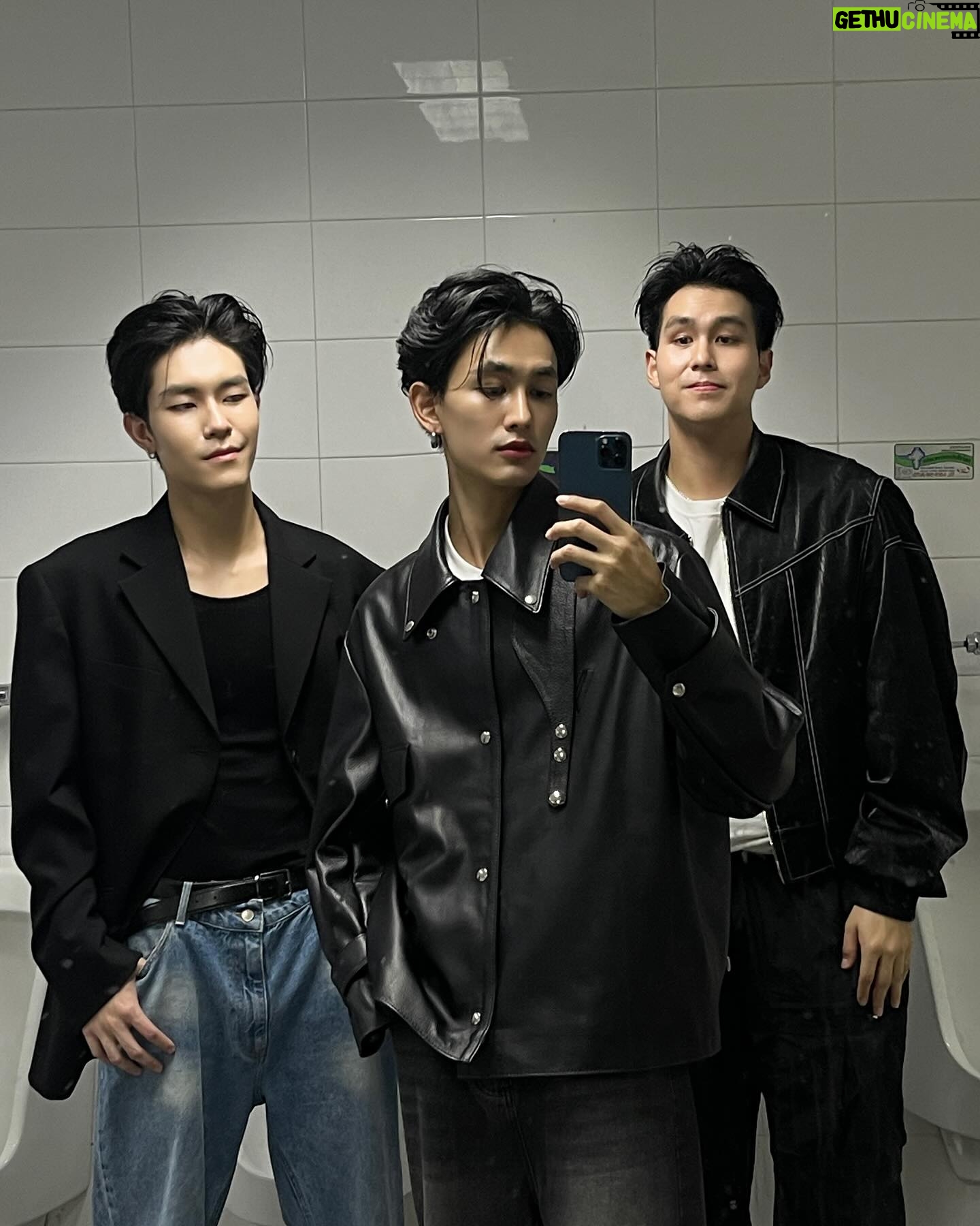 Tar Tinnaphat Leelaphiphatkul - 17.6K Likes - 🐧🐧
#นางเงือกrov