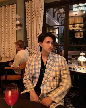 Tar Tinnaphat Leelaphiphatkul Instagram - 📒