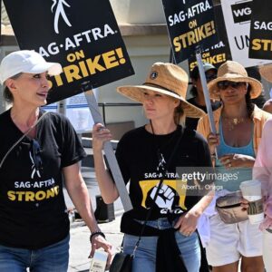 Tara Buck Instagram - We are united and we want a fair contract. 

#sagaftra #sagaftrastrong #sagaftrastrike #unionstrong