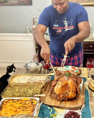 Tara Setmayer Instagram - So much to be thankful for!!
The first Thanksgiving in our new house! 🦃 
As always, we had a blast. 

Mom got her groove on. She’s the best! 
My husband is hilarious & took his infamous “Mac & Cheese dance” to another level. 
@tarastikicat had his seat at the table as always. 🐱 
And dinner was a success! 
Wishing everyone a Happy & Blessed Thanksgiving!!!