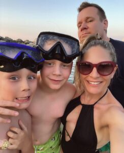 Actress Tara Spencer-Nairn HD Instagram Photos and Wallpapers September 2023