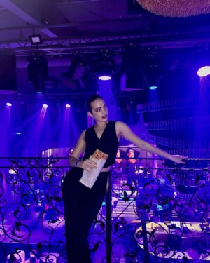 Tara Thaller Instagram - Mint diaries
#slanci