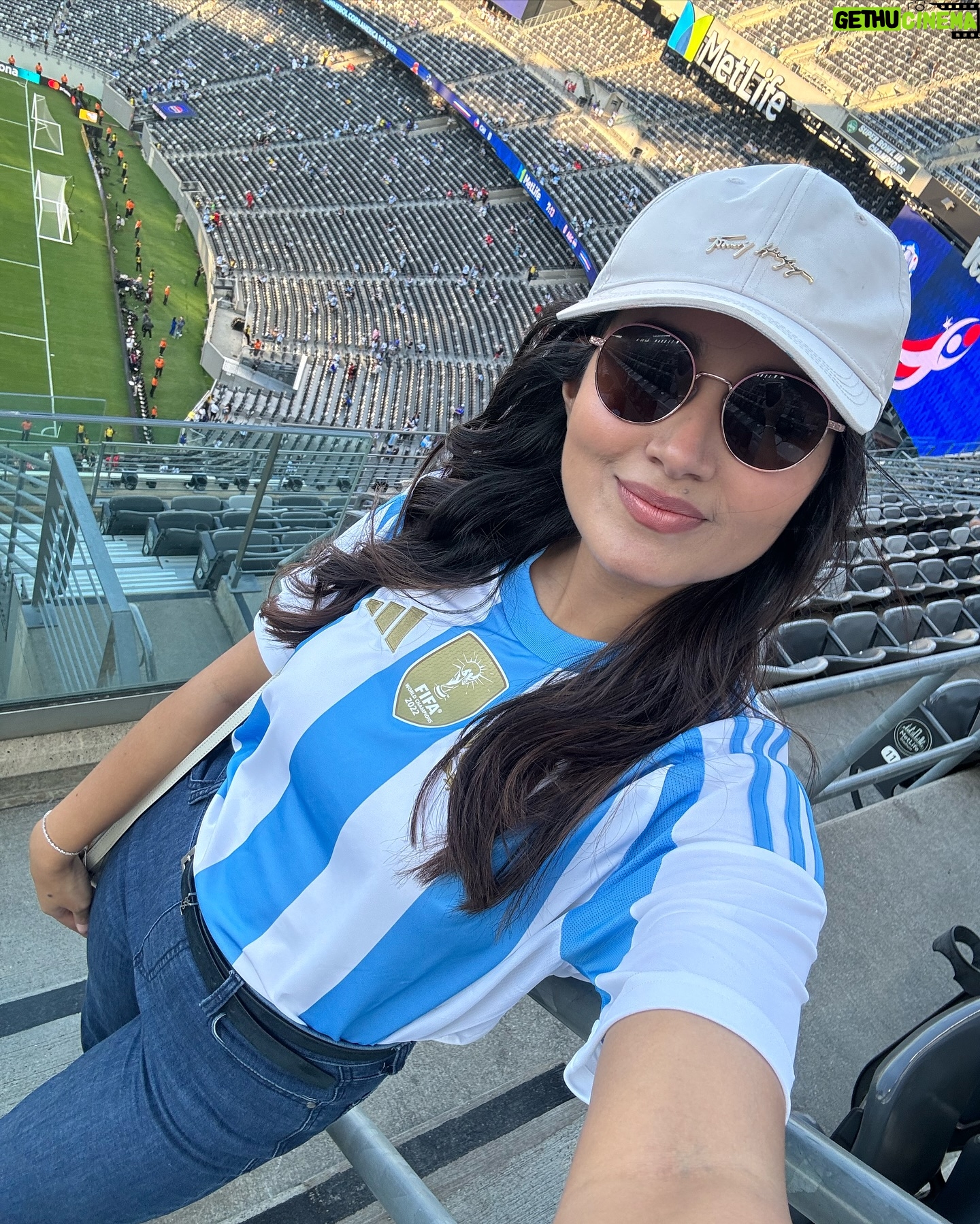 Tasnia Farin - 106.4K Likes - Watching a live match on a stadium ✅
Watching Messi play ✅
and win the match ✅
Ticking off so many things of my bucket list this year.
#copaamerica