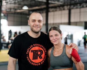 Taylah Robertson Instagram - Life in 🇹🇭 blessed with the people I meet #twoweekstogo #worldchamp 
📸 @onlydavies
