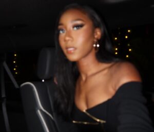 Taylor Ayanna Crawford Instagram - NYFW 24!!
Big Thank you to @sergiohudson & @jerrimiahjames for having me & mí madre!! Congratulations on such an elegant collection ✨♥️