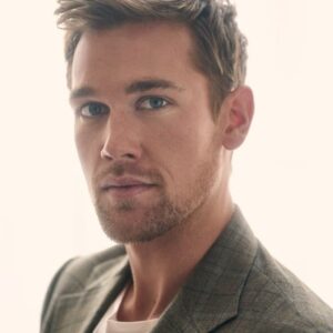 Taylor John Smith Instagram - Mostly casual with a side of business