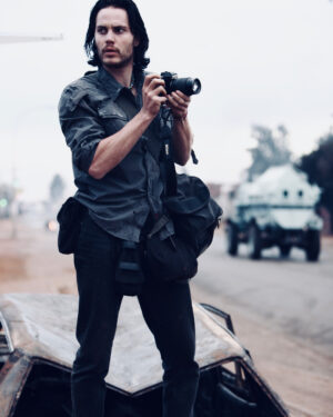 Taylor Kitsch Instagram - Few roles come along & expose one to a whole different journey they never knew even existed. This was definitely one. I admire the real war-photographers out there. There courage to expose truth/injustice without force. Just a camera..But at a price as well, the inner struggle to seeing maybe the worst part of humanity on a way-too-often basis. That had a lot to do with Kevin Carters’ tribulations. And escaping them cost him his life. He photographed with his heart on his sleeve, wanted to expose an injustice so prevalent to there communities at the time, but not the world.... yet. These guys contributed to the first free election in South Africa in ‘94. Very humbling being a part of and hearing there stories...
Great book as well. “The bang bang club” 
Film by the same name.
Might just learn somethin’, I sure did.
#kevincarter
#joãosilva 
#kenoosterbroek
#gregmarinovich