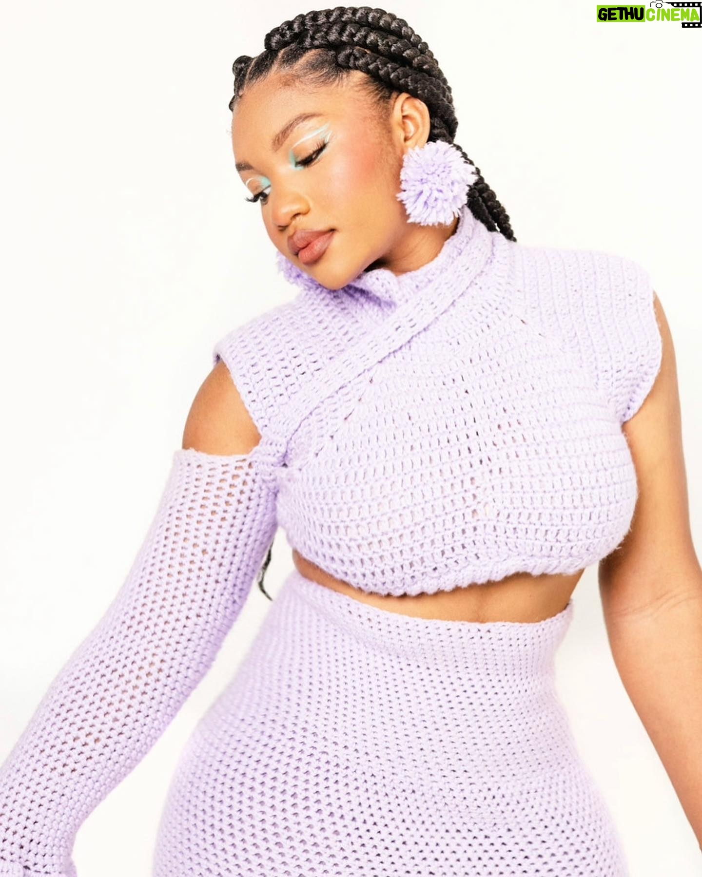 Taylor Mosby - 3.6K Likes - NINETEEN collection by @themaddyco
I have some incredibly talented friends @maddymini keep working your magic girl. 💜
camera: @keilahisabella
mua: @ysabellesar
video & edits: @jacobsuttonfilms
styling: @maddymini @themaddyco