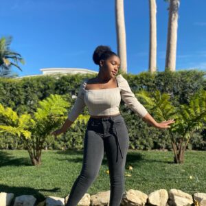 Taylor Mosby Instagram - good day in my miiiind🌱