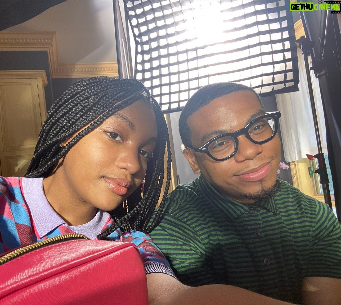 Taylor Mosby - 3.8K Likes - long film days in long island🕺🏾
#season4