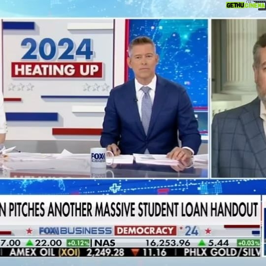 Ted Cruz - 5K Likes - By “cancelling student loan debt,” Joe Biden is telling blue-collar workers he doesn’t care about them.
This is nothing but a vote-buying scheme by the Democrats.
