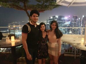Teena Vellara Instagram - Chilling  with the Cheeeebais @nihal.thomas @siddhijoshi7