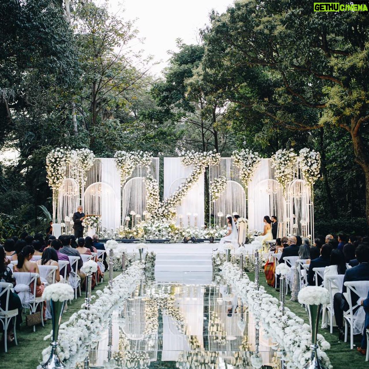 Teena Vellara - 2.4K Likes - Wedding of my dreams .
.
.
Shot by the incomparable @claudeloren ❤️