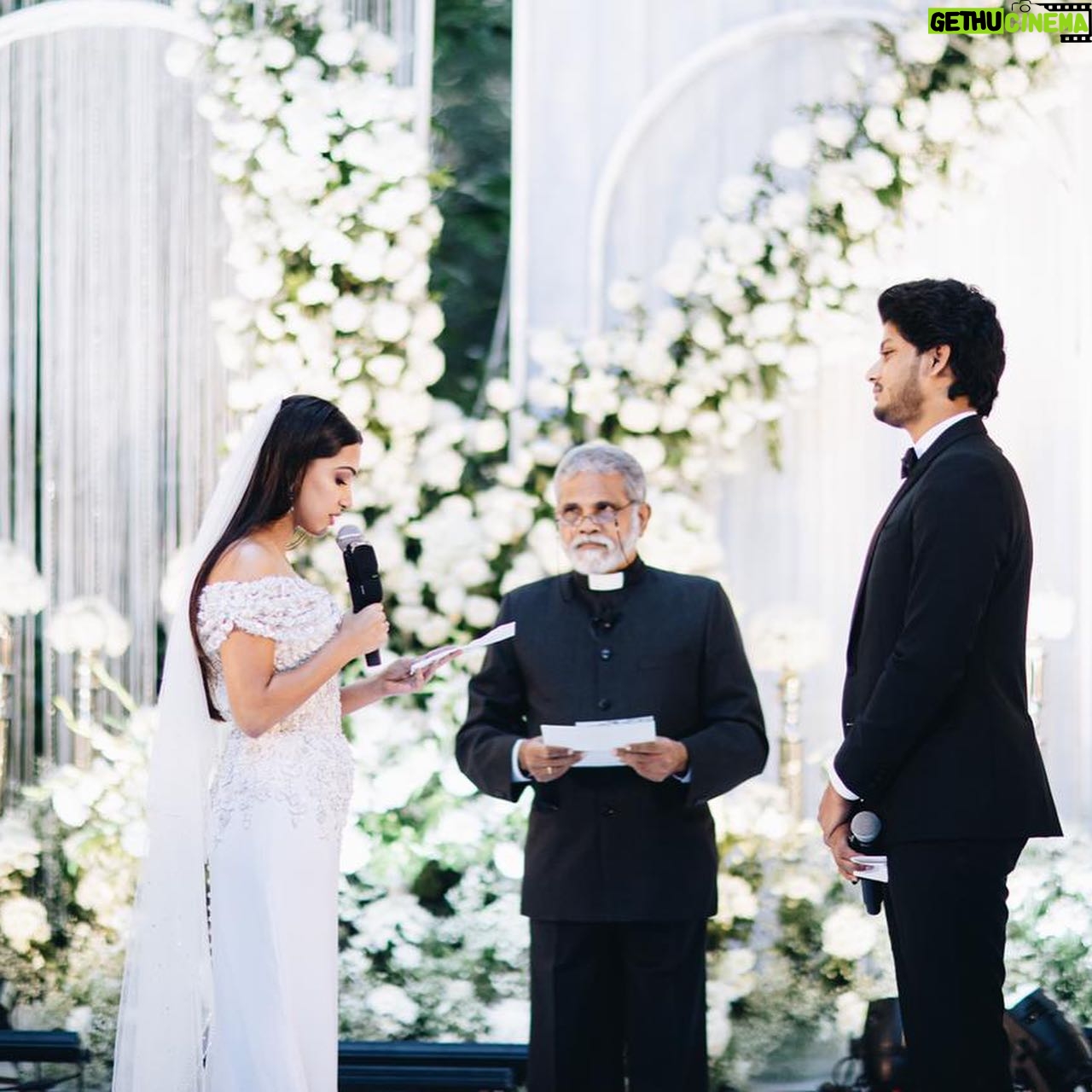 Teena Vellara - 2.4K Likes - Wedding of my dreams .
.
.
Shot by the incomparable @claudeloren ❤️