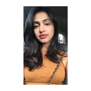 Teena Vellara Instagram - I was having a good face day #modestywhaaat?