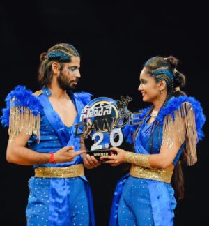Tejaswini Gowda Instagram - Winning doesn’t always mean being first ., winning means you’re doing better than you’ve done before !! 

Hereby, I proudly say that yes we did it !! 
N yes “WE ARE WINNERS OF NETHONE DANCE 2.0” 

It was an incredible journey with lots of ups and down , fear in an out , coming back to the same show as a wild card with a upgraded version was not at all easy … every step with every composing was challenging for us because it was level up .. 

But yet as we say “THE ONLY WAY TO WIN IS NEVER GIVE UP “ 

So n so we did the same n when u believe , you achieve .

Thank u master @govind.kotap , @rishika_poddar n @swassthick_master for always being with us♥️♥️♥️♥️

Special mention @sujin_shetty_minus3 , @aniruddha_minus3 n @ach_prash bhai♥️♥️♥️

Last but not the least, thank you so much everyone for all the love n support 🥰♥️🥰

#AMARTEJU signing off!!!!!