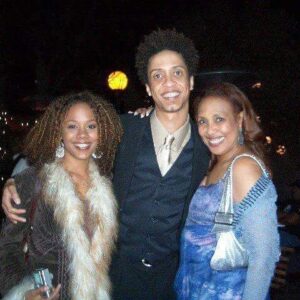 Telma Hopkins Instagram - Me, my real kid....and my reel kid!
Throwback!#lovethemboth
