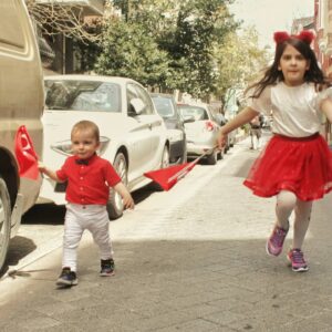 Temmuz Gürkan Karaca Instagram - Yaşasın 23 Nisan 🍀🍀🍀
#asocan #bizimdeniz