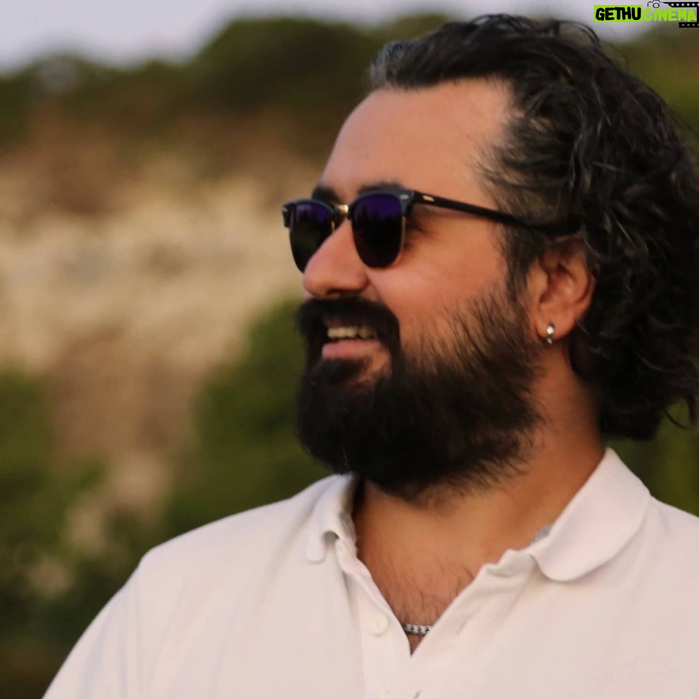 Temmuz Karikutal - 1.1K Likes - O zaman saçları kestirmeden önce son fotoğrafımı da paylaşayım 🥳