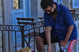 Temmuz Karikutal Instagram - Kafasının ucu görünse de asalet kendini belli ediyor 🔥 #goldenretriever