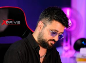 Temmuz Karikutal Instagram - TikTok'un resmi ajans partneri olduğumuzdan beri iş başa düştü :) TikTokla ilgili birbirinden faydalı içerikler çekiyoruz. Yakında tüm platformlarda 😉 #tiktok #içerik #temmuzkarikutal