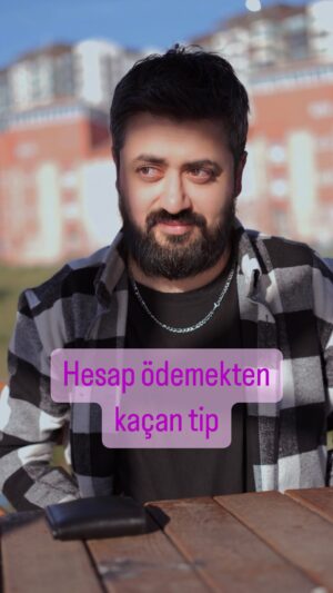 Temmuz Karikutal Instagram - Hesap ödemekten kaçan tip 🤪

#temmuzkarikutal #içerik #video #komikvideolar #komedi #kısavideolar