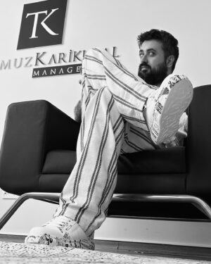 Temmuz Karikutal Instagram - Bu gece şehir black white 👈