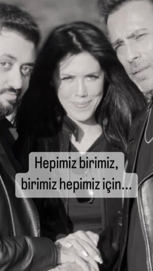 Temmuz Karikutal Instagram - Hepimiz birimiz, birimiz hepimiz için... #arkadaşlıkdostluk #dost #arkasıradakiler #temmuzkarikutal #arkadaş #video #fyp #keşfet