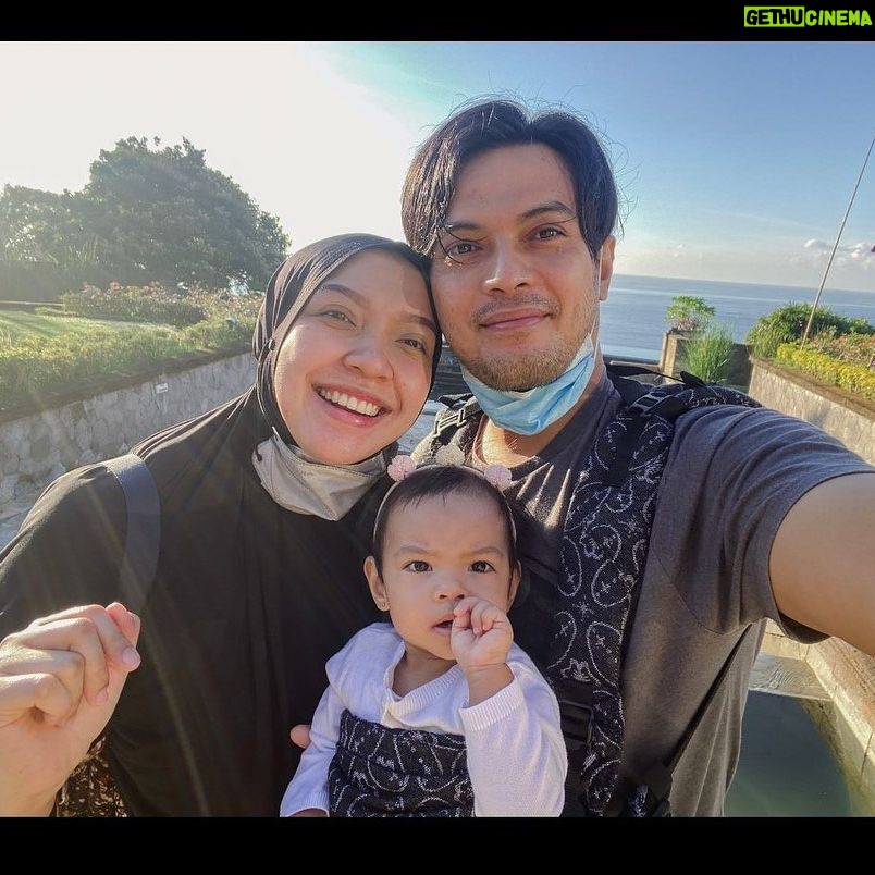 Temmy Rahadi - 22K Likes - Happy 7th Wedding Anniversary ya beb ā¤ļø.
.
Semoga Allah selalu melimpahkan rasa syukur dan sayang buat kita.
Aminn š¤².
.
Makasih banget ya kadonya šššā¤ļø ( kadonya slide ke kanan aja š).
.
ā¤ļøā¤ļøā¤ļø.
.
.
#family #weddinganniversary #bali #nusadua #love #explorebali