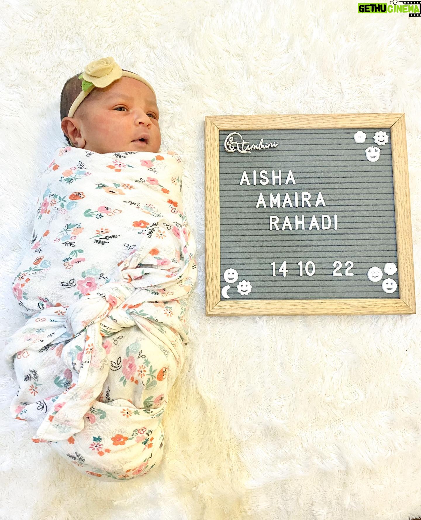 Temmy Rahadi - 27.2K Likes - Alhamdulillah.
Atas izin Allah telah lahir putri ke 2 kami
Aisha Amaira Rahadi.
Hari jumat 14-10-2022.
Jam 21.53 wib.
Berat 3,5 kg.
Tinggi 49 cm.
Kami yg berbahagia.
Temmy & Ira.
.
.
#mashaallahtabarakallah