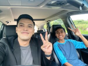 Temmy Rahadi Instagram - Selfie sama anak papa Fathir yg jago bikin alat2 canggih @da5_ebyrizta14 
.
.
.
#magic5indosiar