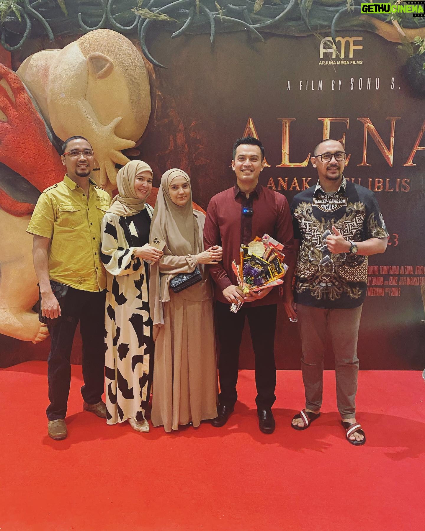 Temmy Rahadi - 11.6K Likes - Keseruan Gala Premiere Film Alena Anak Ratu Iblis.
Terima kasih yaa yg udah dateng ā¤ļøš.
Mulai 5 january 2023 Film Alena Anak Ratu Iblis ada di bioskop kesayangan kalian..
Nonton yaa šš„ā¤ļø.