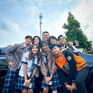 Temmy Rahadi Instagram - Terima kasih untuk 379 harinya, kalian terbaik ❤️.
#magic5 #family