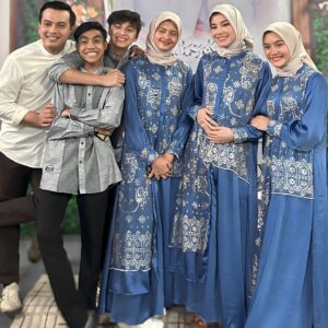 Temmy Rahadi Instagram - Papa Fathir’s Family
.
.
.
#magic5 #indosiar