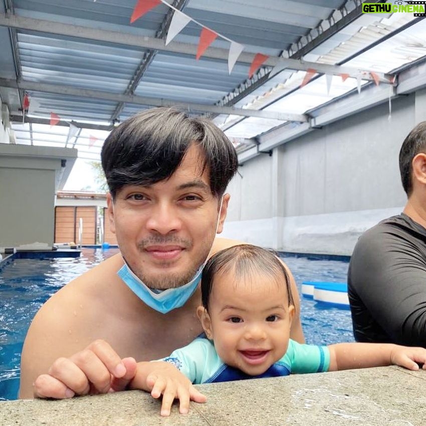 Temmy Rahadi - 16.9K Likes - Ngawal cantiknya abi les renang setelah beberapa kali absen šš.
.
.
.
#mashaallahtabarakallah #aquababies
šø: Ibunya Aruna