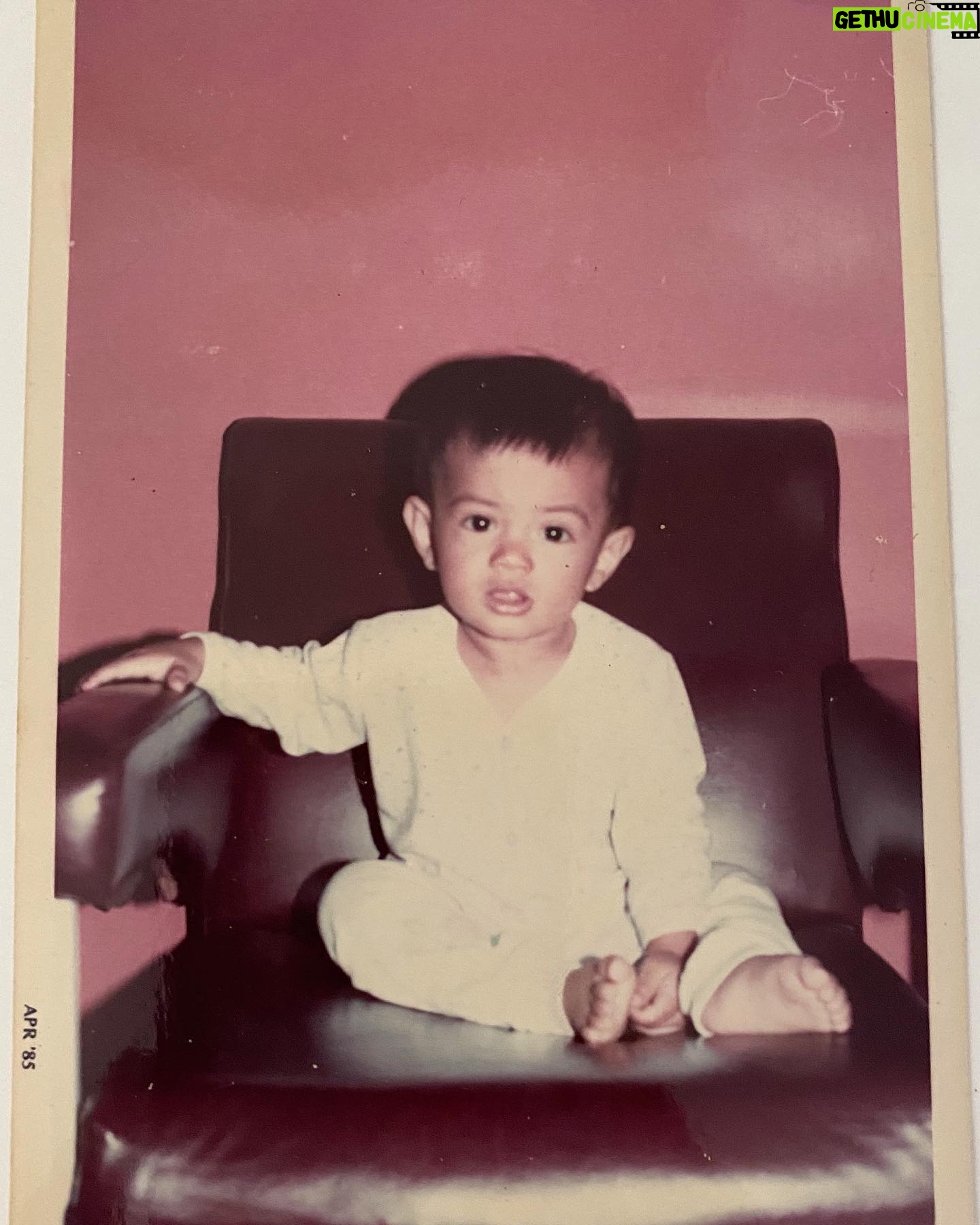 Temmy Rahadi - 12.5K Likes - Nemu photo jaman masih kecil banget.
Ini klo ngga salah jaman di mana film Goggle five baru muncul š¤ .
Ada yg tau film Goggle five??? Kalo tau berarti kita seumuran ššš.
.
.
.
#oldphoto #like4like #vintagephoto