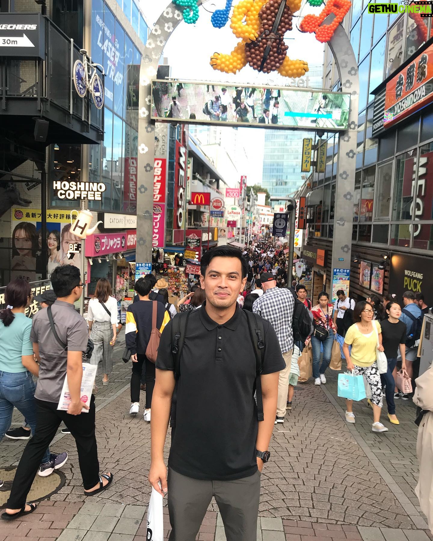 Temmy Rahadi - 19.7K Likes - Edisi lg pengen liburan.
Colek beb @irawahyuni26 š.
.
.
šø: istri
#throwback #japan #holliday