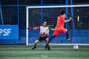 Temmy Rahadi Instagram - Fun Football sebelum ramadhan bareng  @studio2fc 

Selamat menjalankan ibadah puasa ya, lancar puasanya dan berkah buat kita semua.. Amin 🤲.