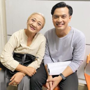 Temmy Rahadi Instagram - Karena Oma adalah koenci 😊😁.
.
.
.
#suarahatiistritheseries