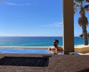 Tenoch Huerta Mejía Instagram - Gracias @loscabosfilmfestival
#loscabosfilmfestival
@wapedregal #WAPedregal
 #LOSCABOS11 en Sirenito!