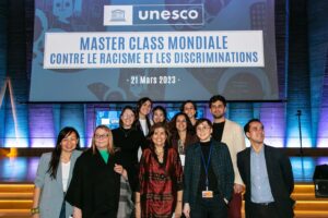 Tenoch Huerta Mejía Instagram - Gracias por abrir el diálogo con los morritos y por la invitación! @unesco #MasterClass Contra el racismo y la discriminación #paris2023 @gabrielailianramos @lindatinio #JuanPablo y todo el equipo #fightracism