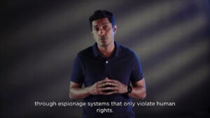 Tenoch Huerta Mejía Instagram - ¿Por qué es importante conocer nuestros derechos digitales? El video completo lo pueden ver en Versión Extendida en YouTube / Why it's important to know our digital rights? Full video at my YT channel Versión Extendida

#versiónextendida #derechos #tenochhuerta #activismo #reel #capitalismo #capitalismodevigilancia