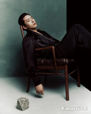 Teo Yoo Instagram - May issue @esquire.korea x @ysl 🤙🏼
