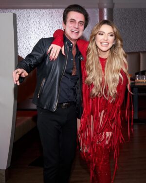 Teoman Instagram - Teoman-Hadise Viyana Konseri | 23.12.2023

@hadise

#LiveFromViyanaFest

@bayhanproduksiyon