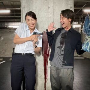 Teppei Koike Instagram - ボク恋、9月12日最終回‼️
久々の水野美紀さん。
頼りになり楽しい人だなぁ〜✨
またご一緒できて嬉しかった🥴

#ボク恋
#水野美紀
#本編は真面目なお芝居です