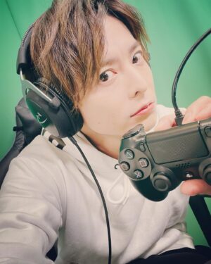 Teppei Koike Instagram - 本日OPENRECにてApex凸凹杯‼️
楽しむしかない😂笑

#apex
#凸凹杯
#openrec