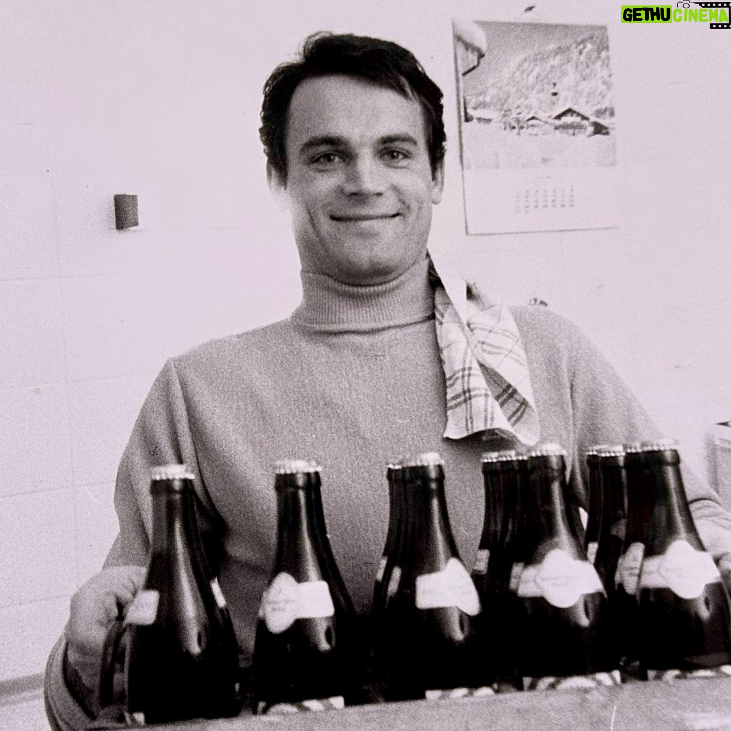 Terence Hill - 8.8K Likes - Wie wäre es mit einem Feierabend Bier? #terencehill #feierabend #bierchen